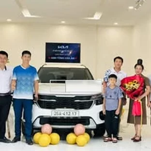 Hoạt động tư vấn và giao xe Kia tại Sơn La 5