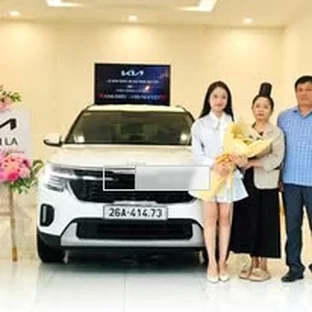 Hoạt động tư vấn và giao xe Kia tại Sơn La 2